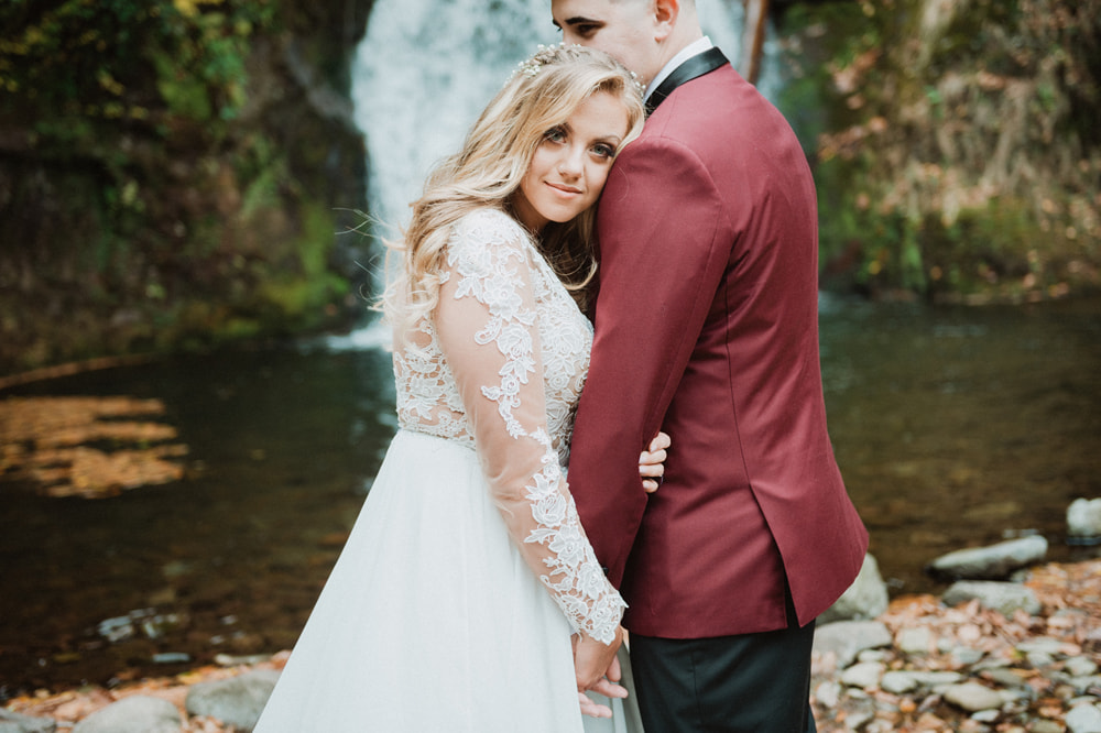 Tall Timber Barn Pocono Wedding Ashley and Rey